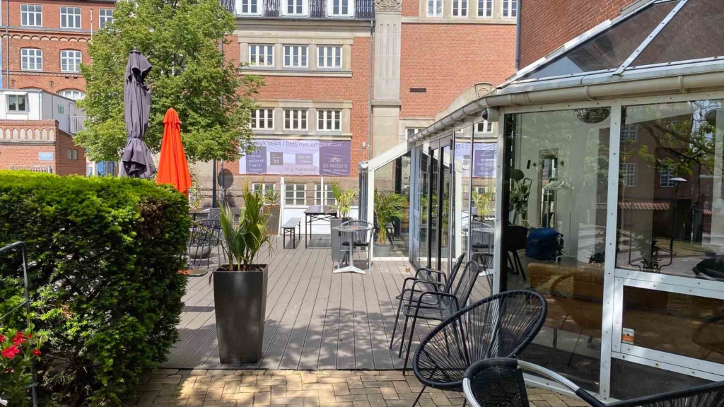 1401 - Food and friends ligger i Klostergade i Vejle