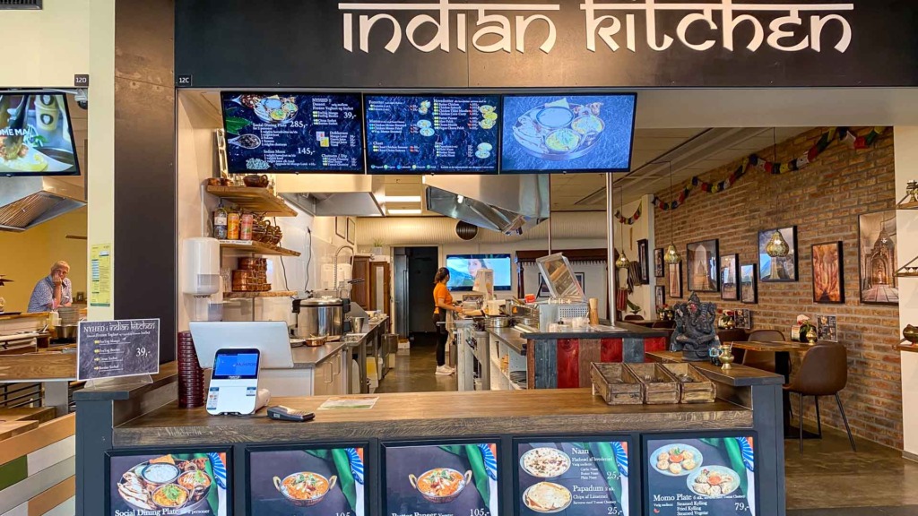 Det er det nordindiske køkken, med butter chicken og tikka masala, der er omdrejningspunktet hos Indian Kitchen.