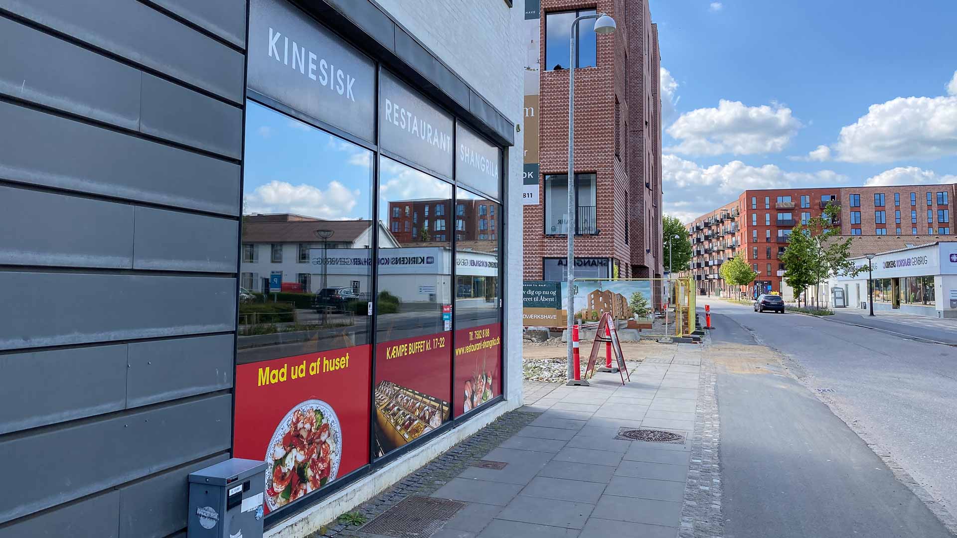 Restaurant Shangrila ligger på Flegmade i Vejle