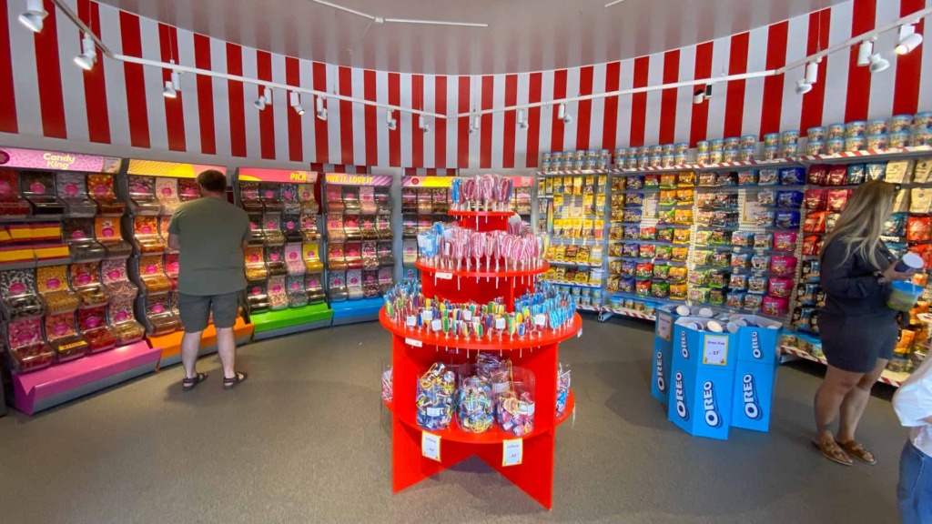 Man bliver let fristet hos Candy Corner i LEGOLAND.