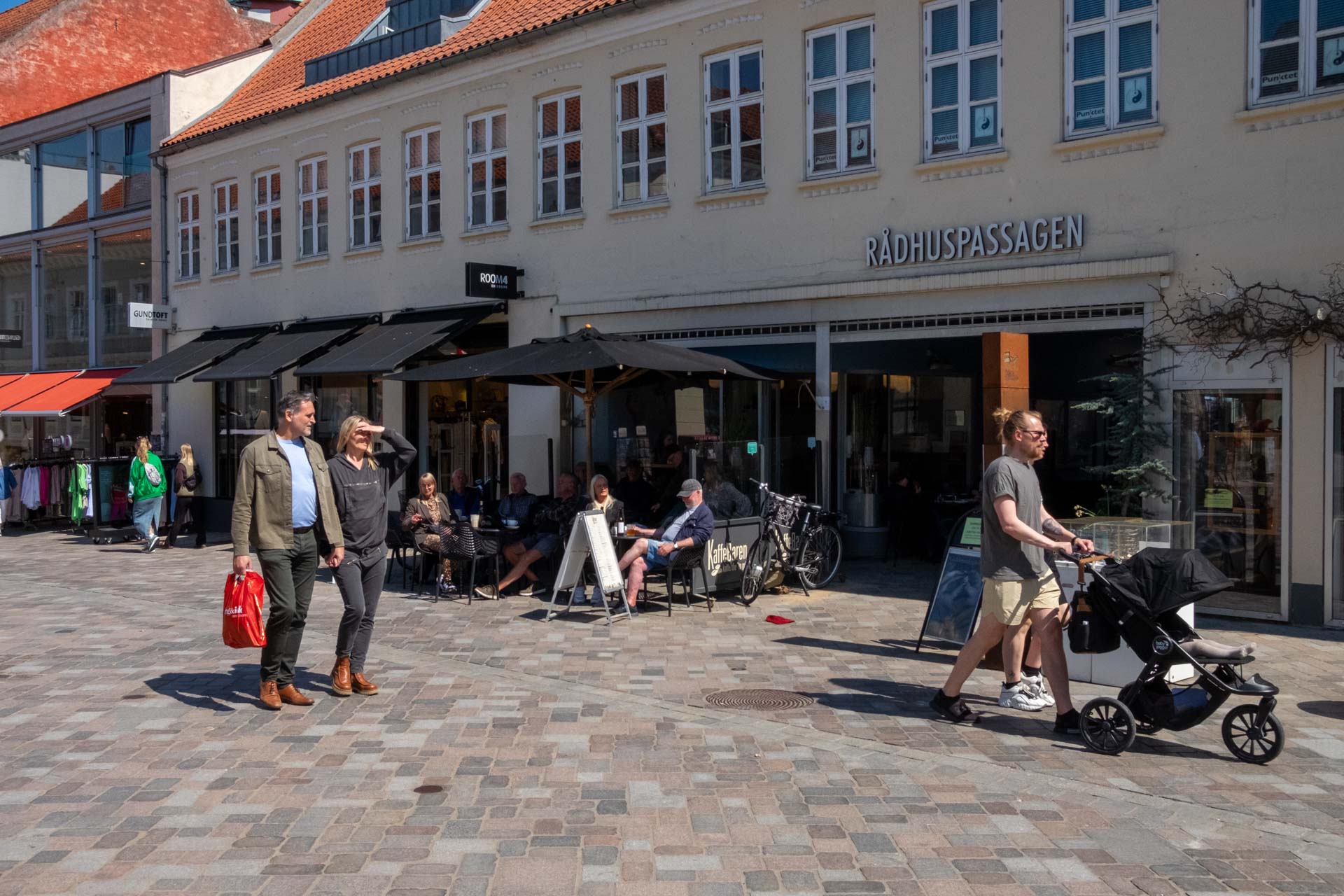 Et naturligt stop på gågaden i Vejle er Kaffebaren.
