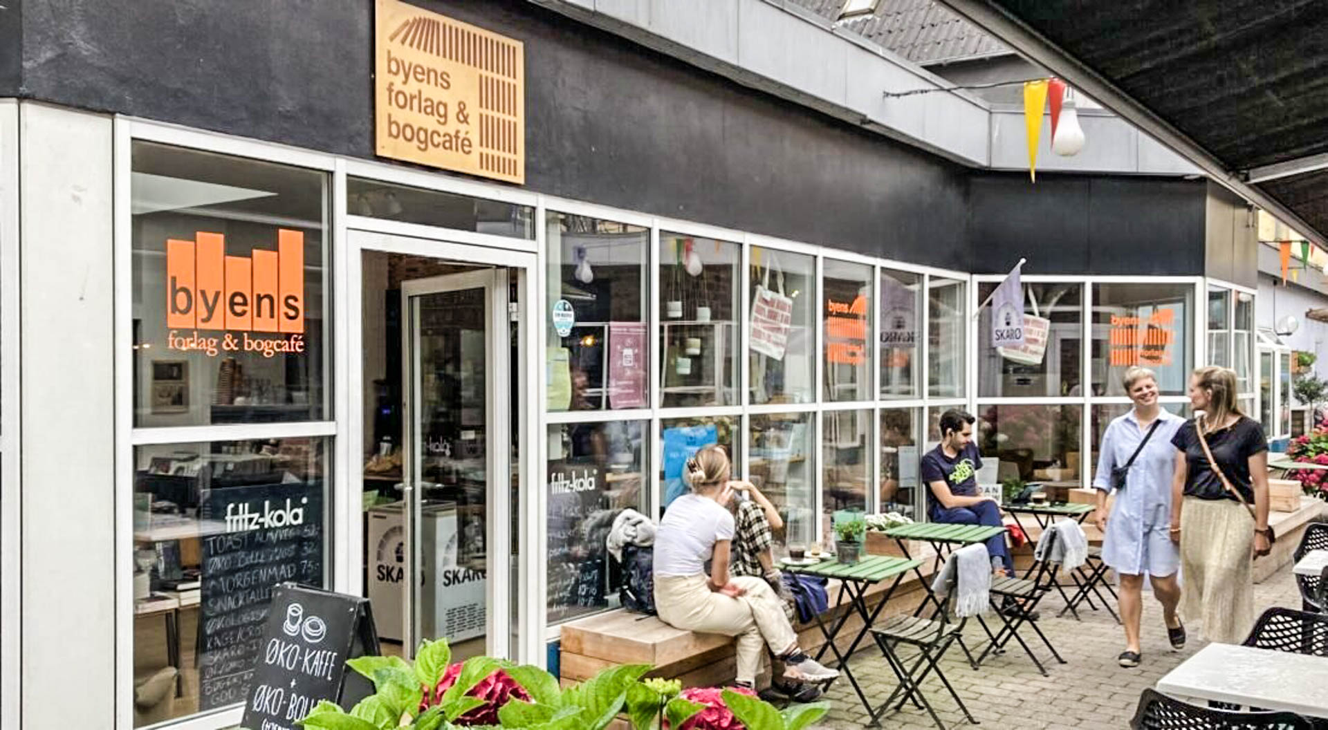 Byen forlag og bogcafé