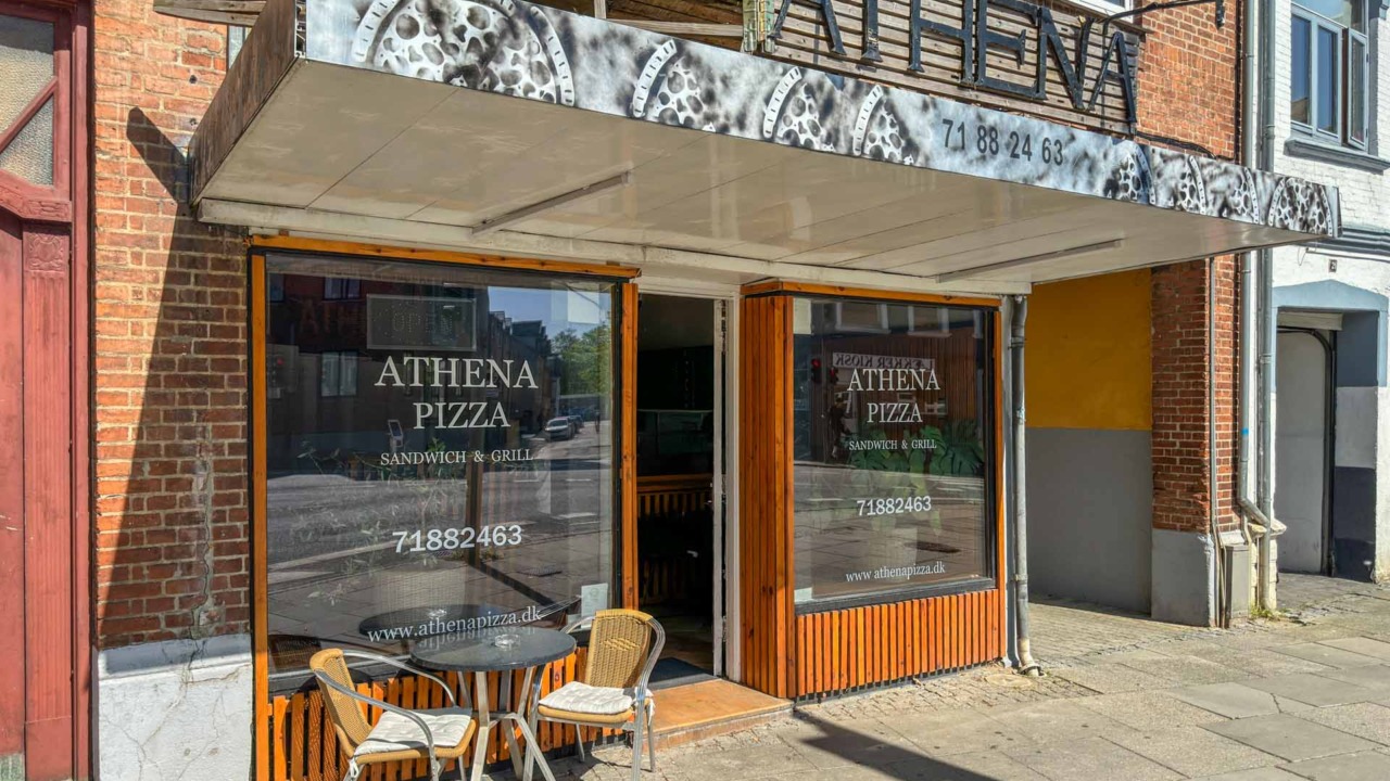Athena Pizza & Grill i Vejle set udefra
