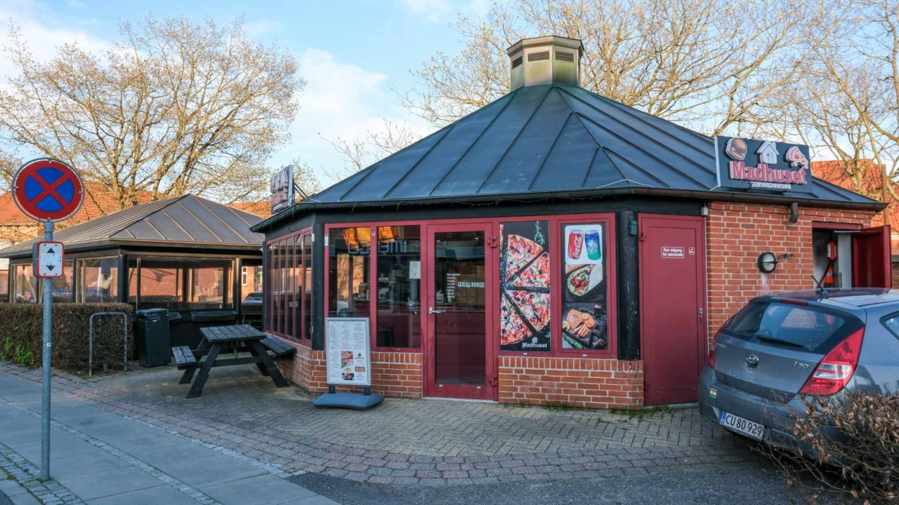 Madhuset i Hedensted har pizza og burger