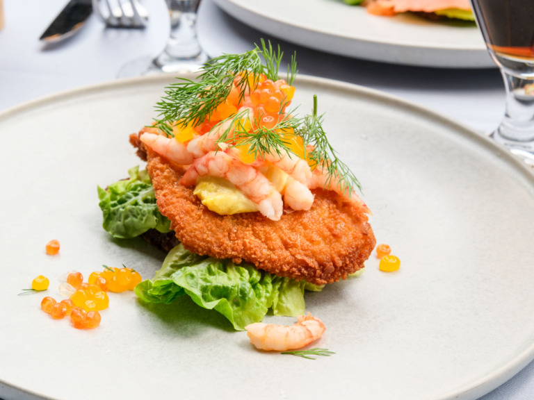 Der er meget fisk på menuen hos Bredal Kro.
