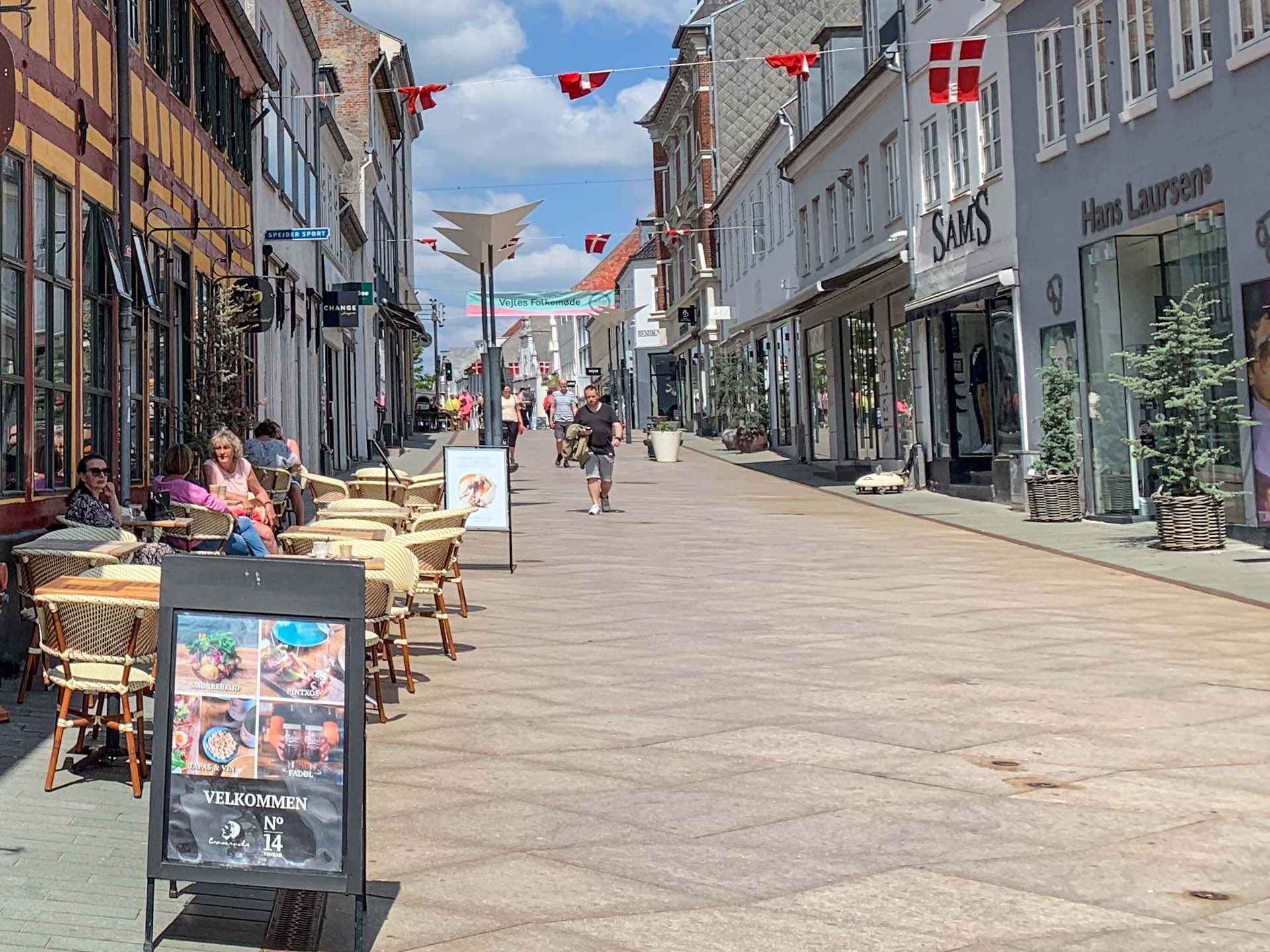 Konditoriet og fransk bistro ligger på gågaden i Vejle.