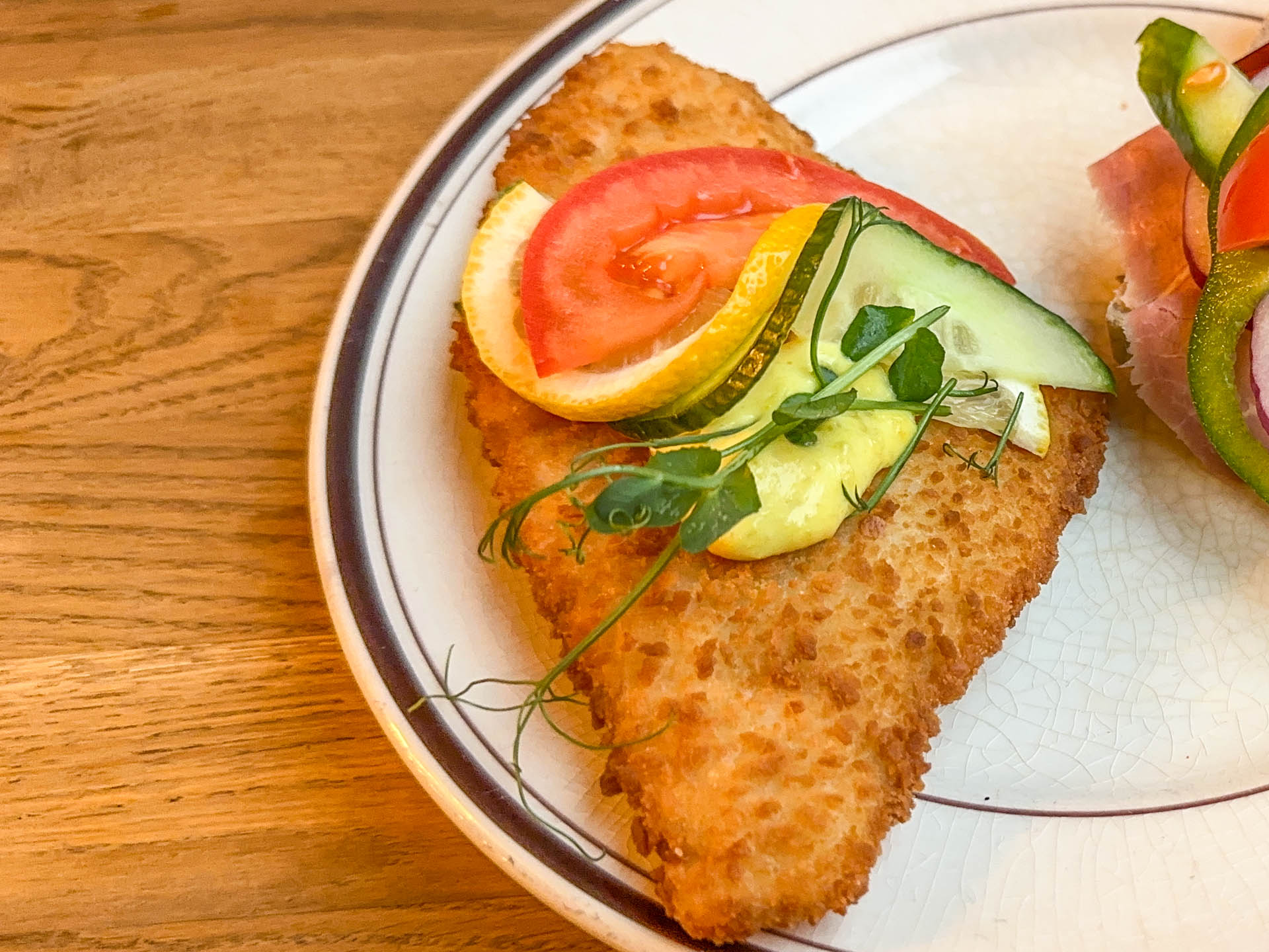 Fiskefilet med remoulade hos Vejle Smørrebrød.