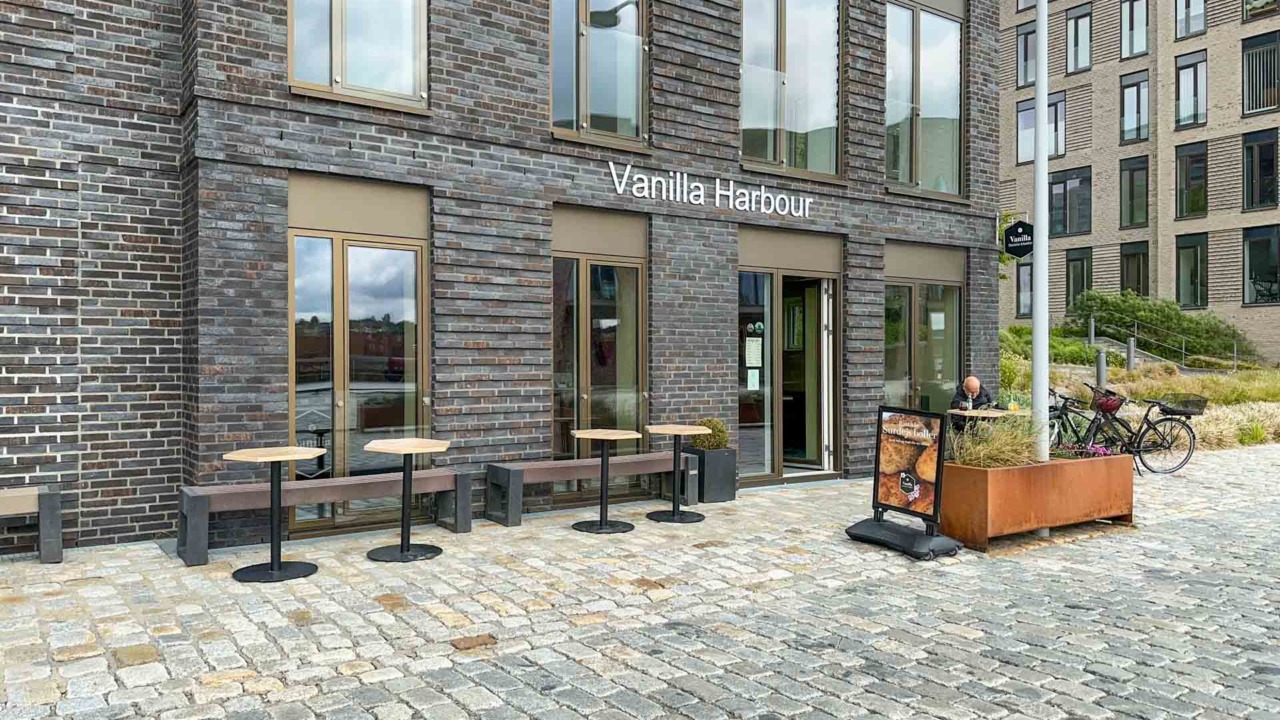 Vanilla Harbour ligger på Havneøen i Vejle.