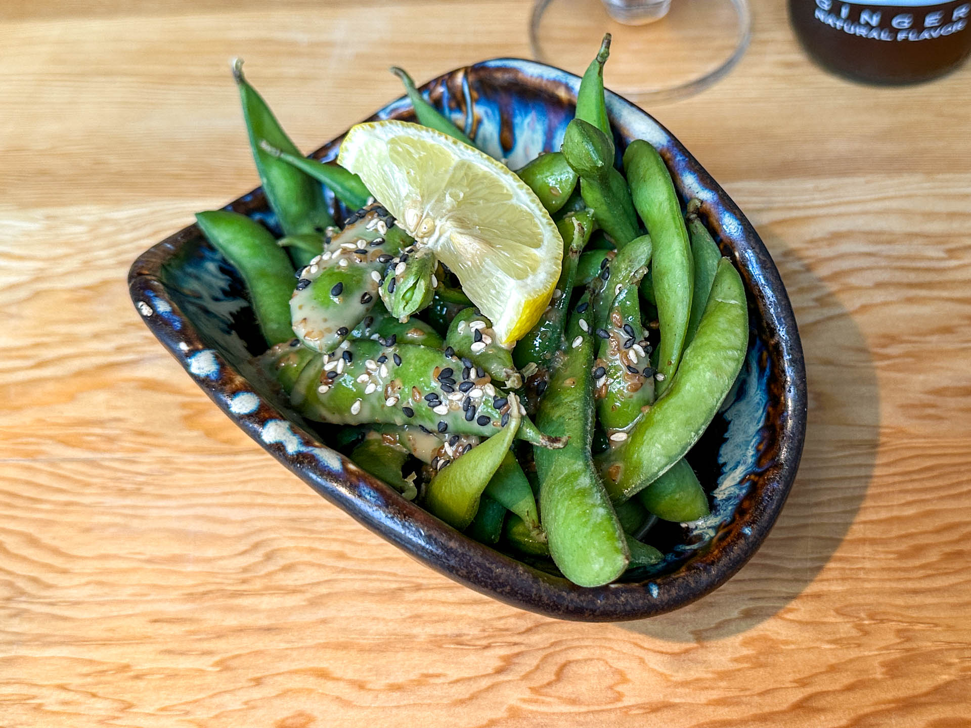 edamame bønner hos Atami Sushi i Vejle.