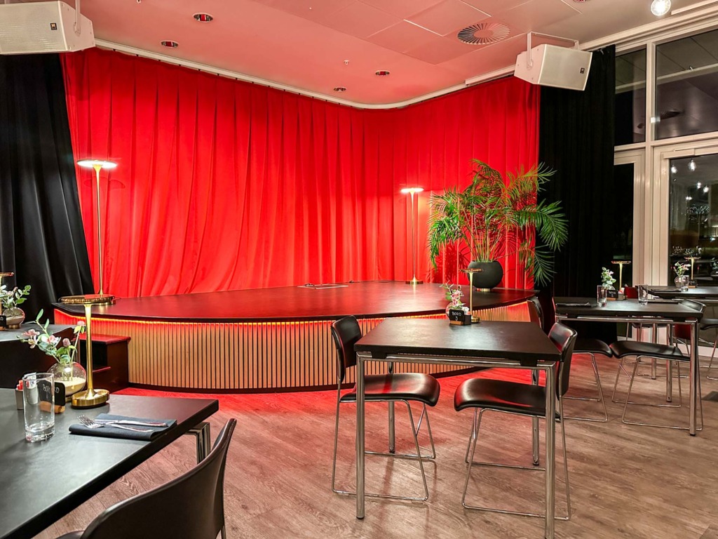 En lille scene hos Unoden i Vejle.