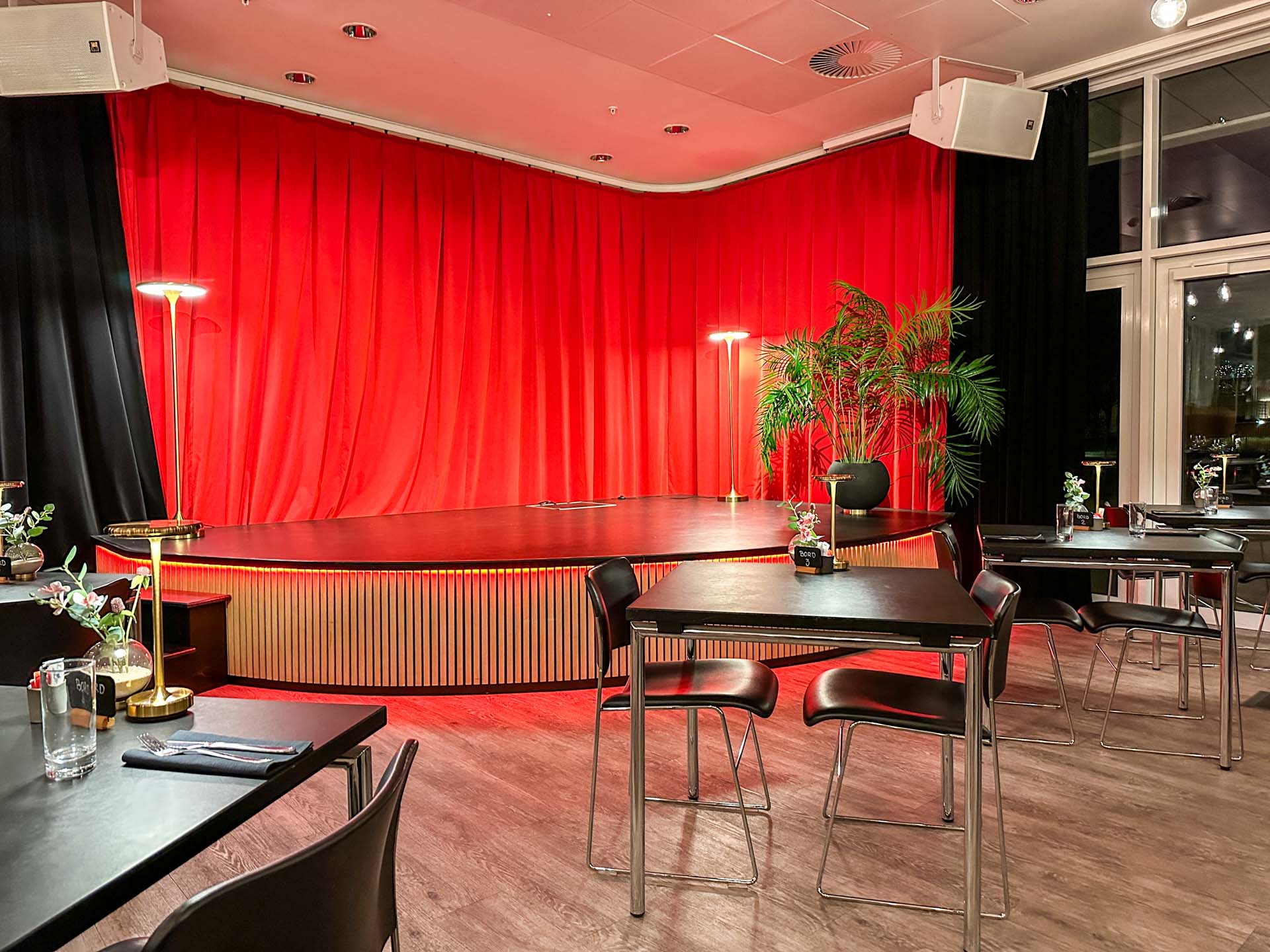 En lille scene hos Unoden i Vejle.