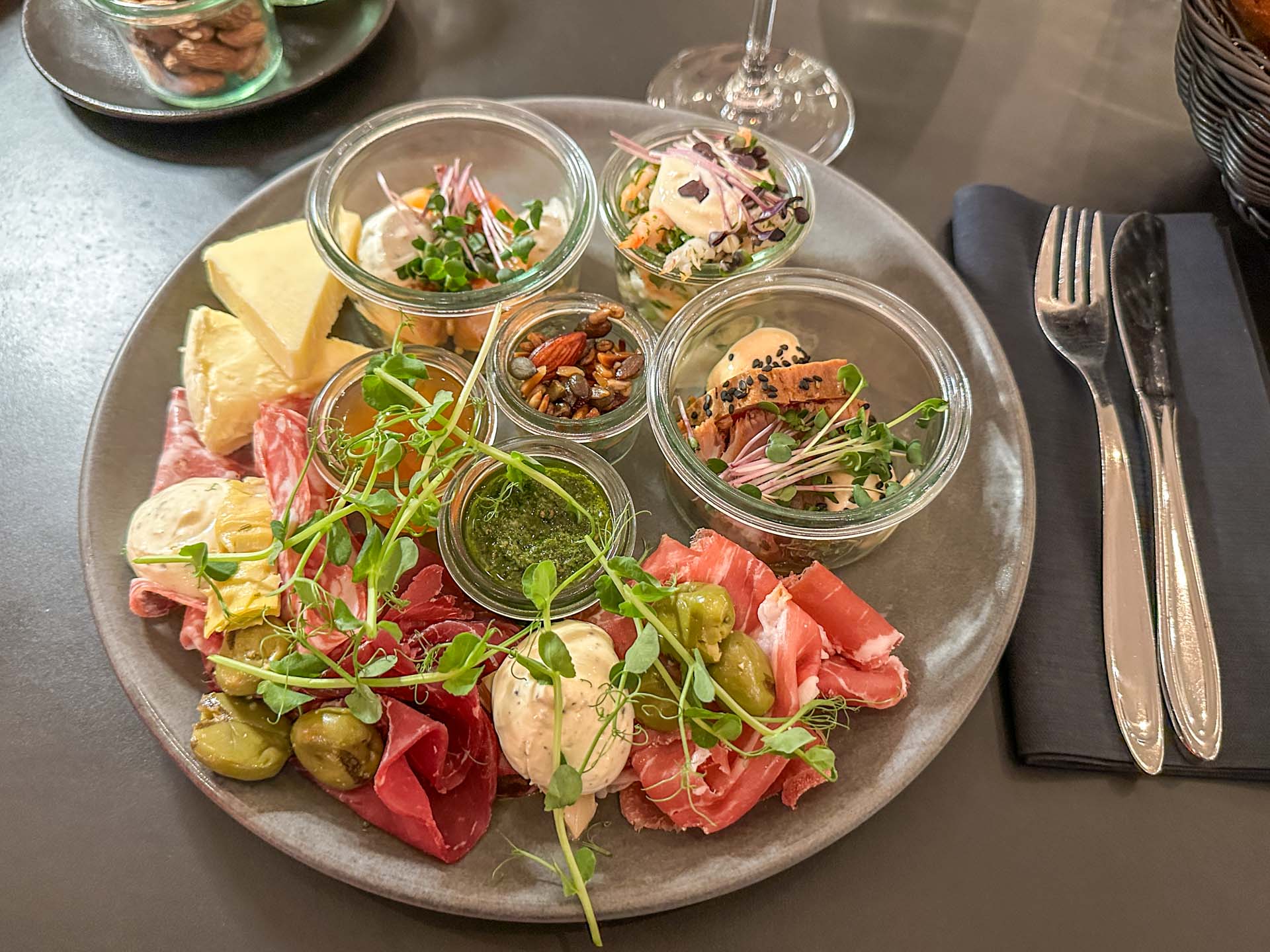 Tapasanretning hos Unoden i Vejle Musikteater.