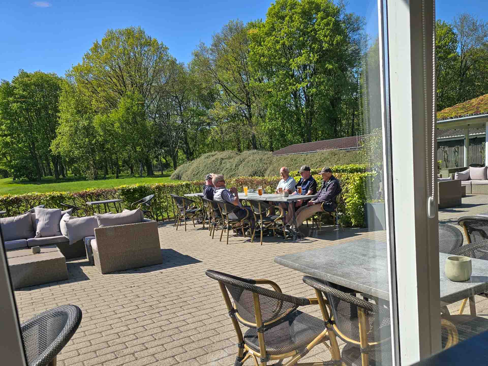 Den store terrasse hos Den Lille Kok hos Vejle Golf Klub